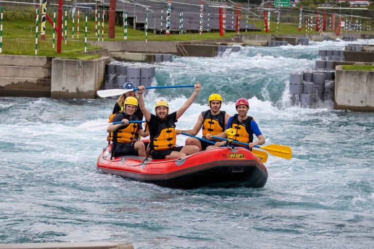 Webslice - team rafting.